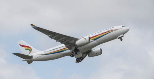 
La compagnie chinoise Tibet Airlines a discrètement rebaptisé sa marque en anglais pour devenir   Xizang Airlines », alig